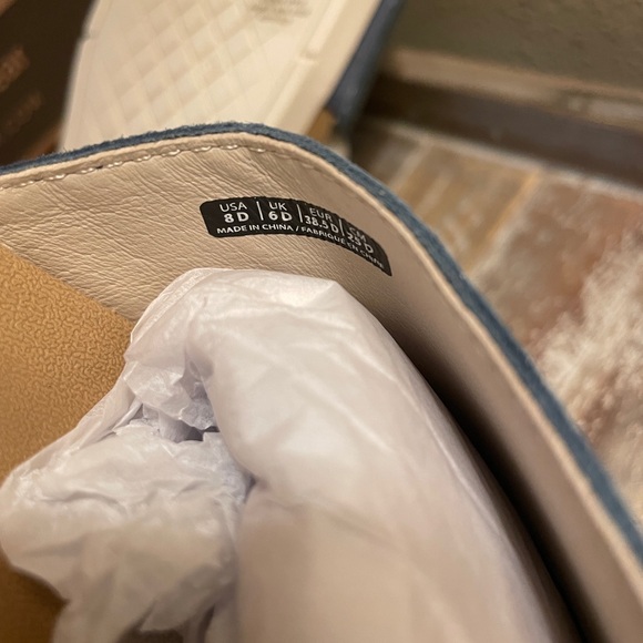 Spenco Footwear Women's Dawn Mule Blue Slide Sandals Size (8 Wide, Blue Ostrich) - Picture 11 of 14